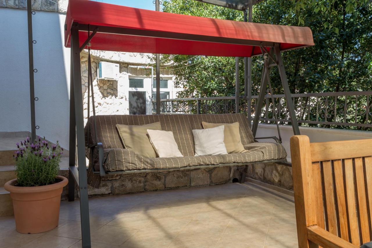 Mamma Mia Apartments-City Center Χβαρ Εξωτερικό φωτογραφία