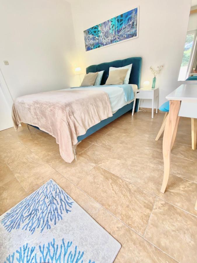 Mamma Mia Apartments-City Center Χβαρ Εξωτερικό φωτογραφία