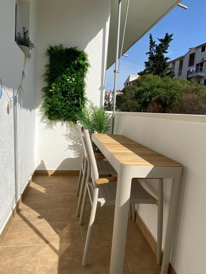 Mamma Mia Apartments-City Center Χβαρ Εξωτερικό φωτογραφία