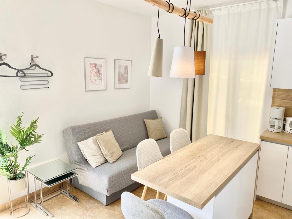 Mamma Mia Apartments-City Center Χβαρ Εξωτερικό φωτογραφία