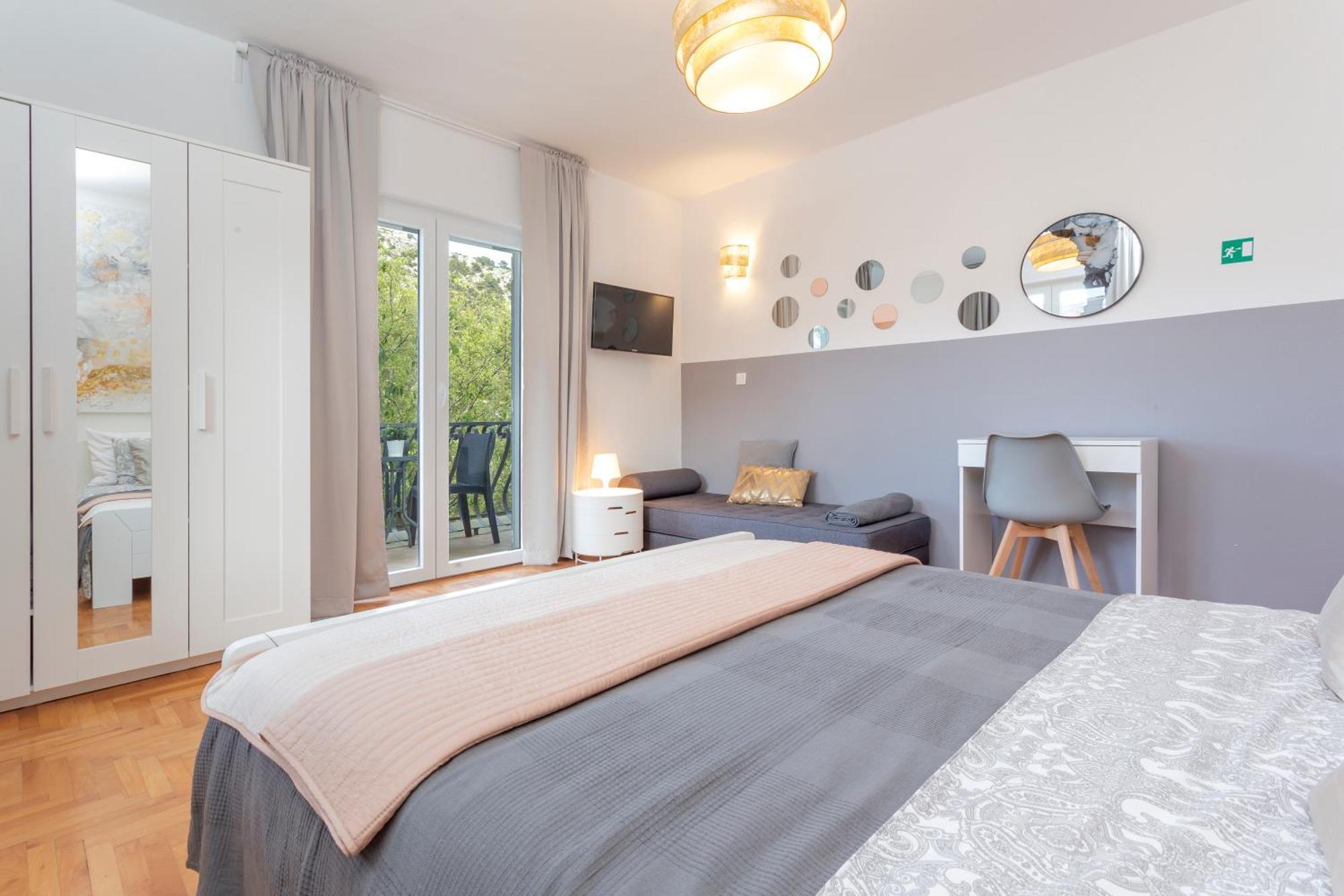 Mamma Mia Apartments-City Center Χβαρ Εξωτερικό φωτογραφία