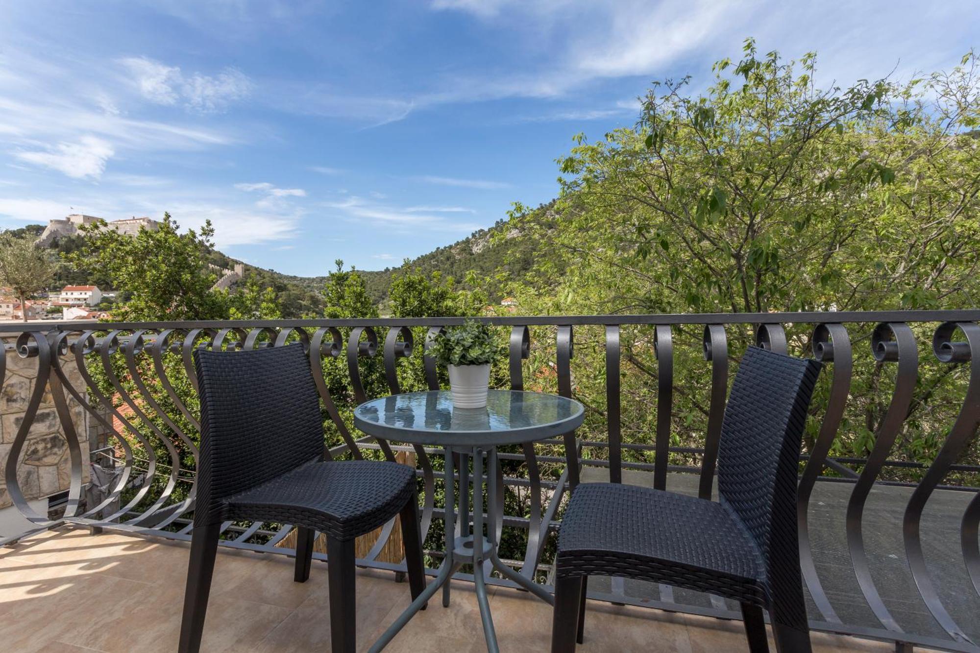 Mamma Mia Apartments-City Center Χβαρ Εξωτερικό φωτογραφία