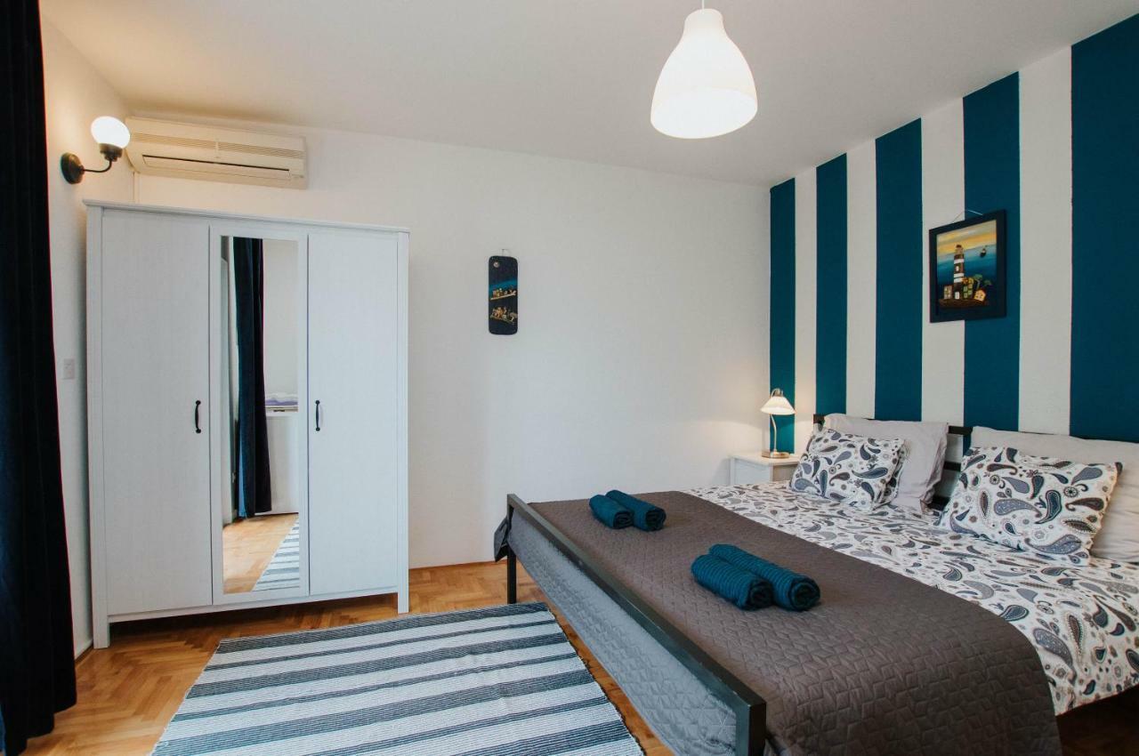 Mamma Mia Apartments-City Center Χβαρ Εξωτερικό φωτογραφία