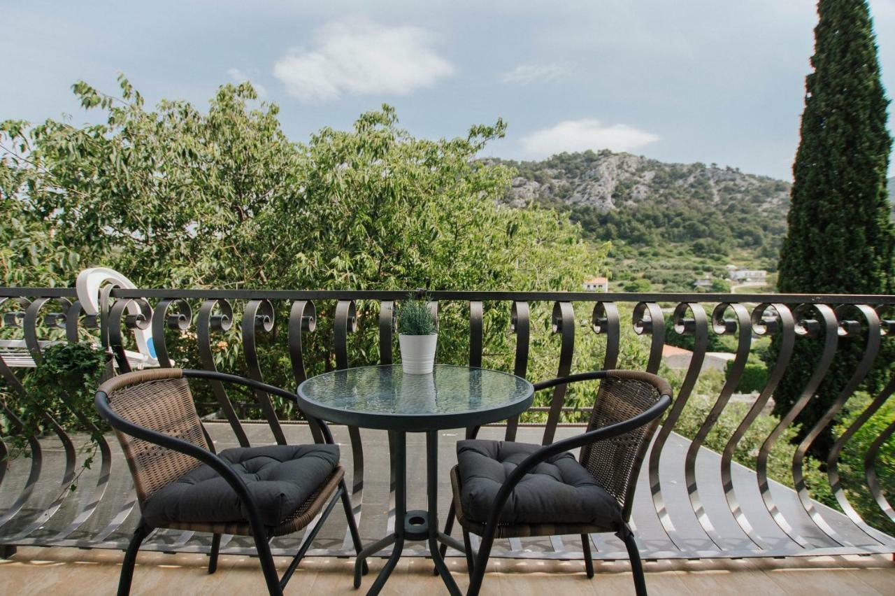 Mamma Mia Apartments-City Center Χβαρ Εξωτερικό φωτογραφία