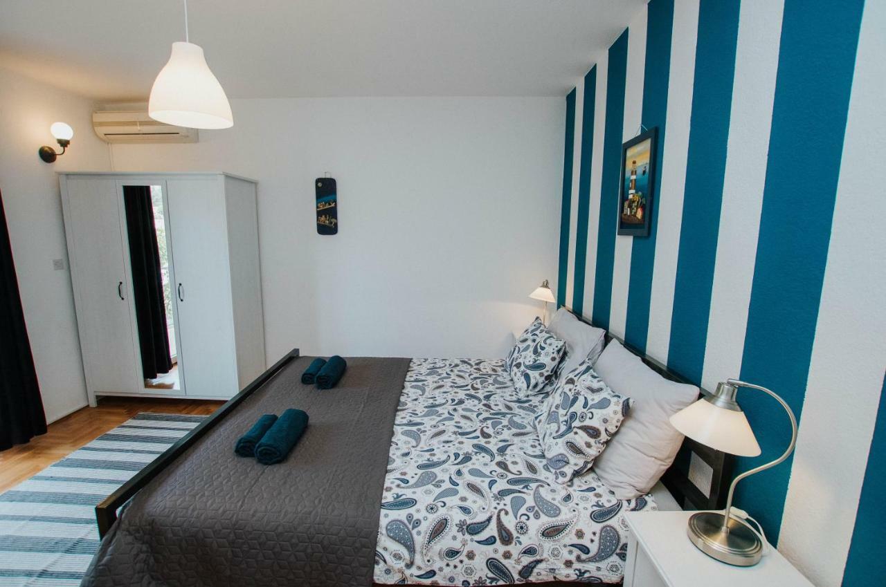 Mamma Mia Apartments-City Center Χβαρ Εξωτερικό φωτογραφία